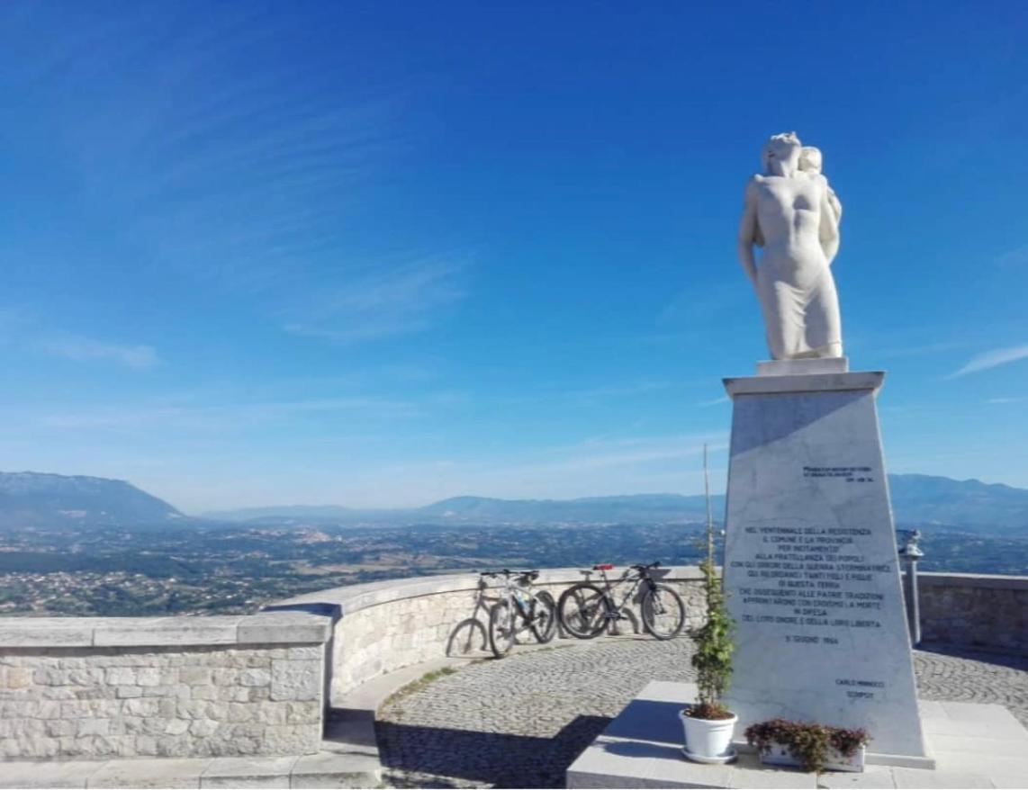 Residenza Il Panorama Della Ciociaria Bed & Breakfast Castro dei Volsci ภายนอก รูปภาพ
