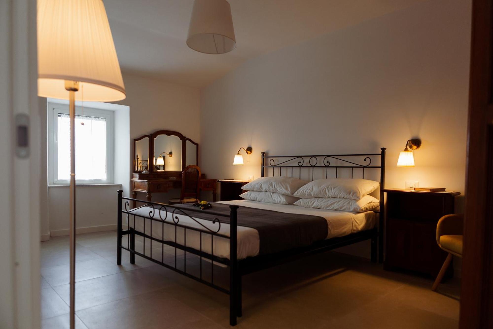 Residenza Il Panorama Della Ciociaria Bed & Breakfast Castro dei Volsci ภายนอก รูปภาพ